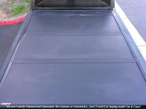 Used 2017 RAM 1500 Express image 9