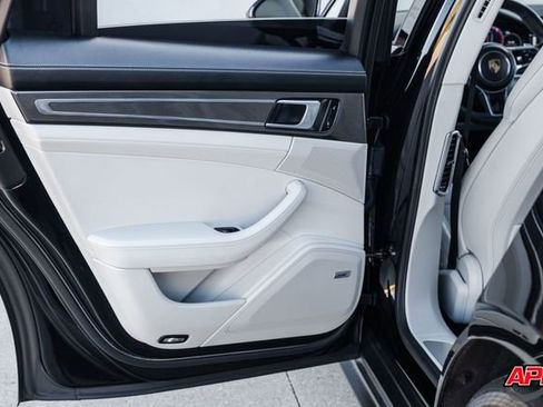 Used 2018 Porsche Panamera 4S image 66