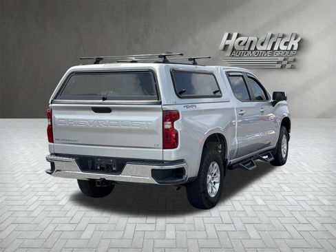 Used 2021 Chevrolet Silverado 1500 LT AWD/4WD image 9
