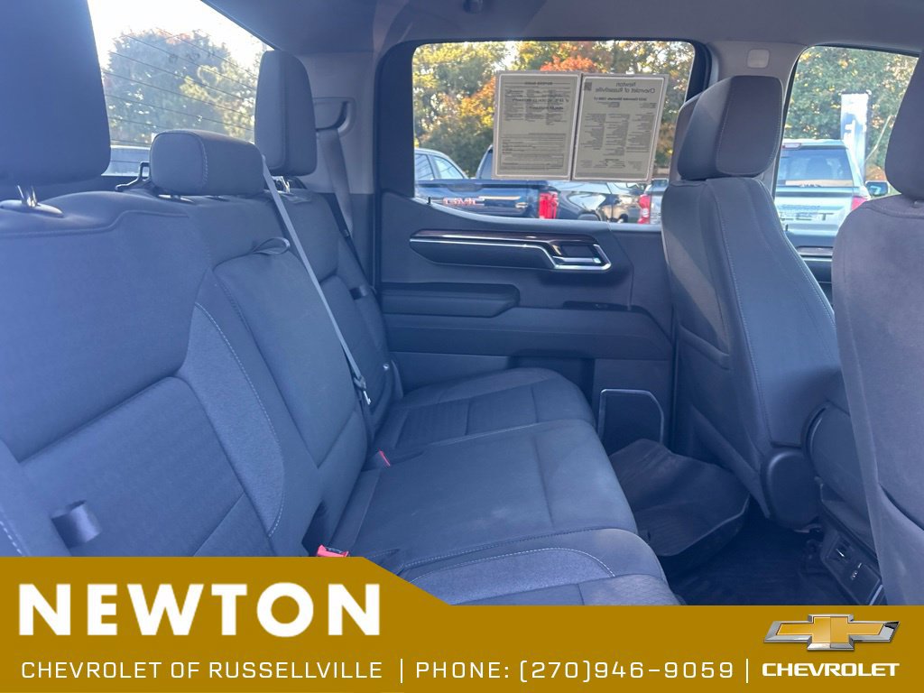 Used 2023 Chevrolet Silverado 1500 LT AWD/4WD image 28