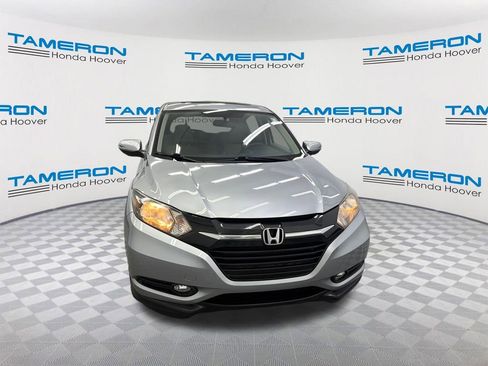 Used 2017 Honda HR-V EX image 8