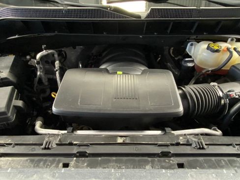 Used 2020 Chevrolet Silverado 1500 RST w/ True North Edition AWD/4WD image 9