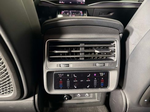 Used 2024 Audi SQ8 Prestige w/ Prestige Package AWD/4WD image 34