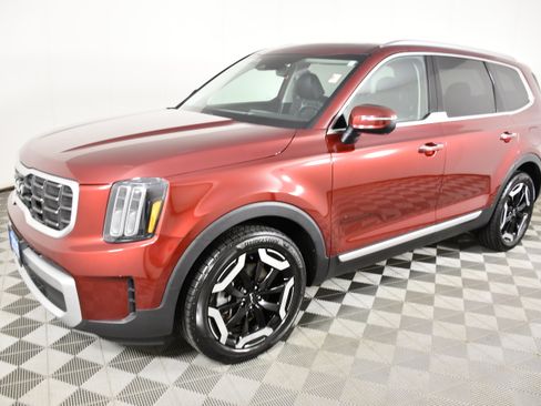 Used 2023 Kia Telluride S w/ S Sunroof Package AWD/4WD image 10