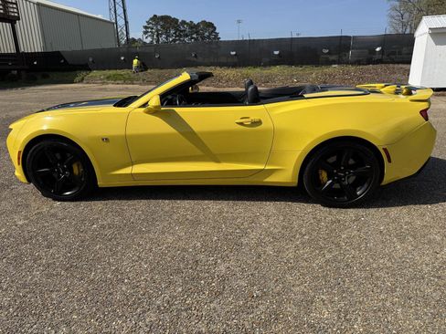 Used 2016 Chevrolet Camaro SS RWD image 8