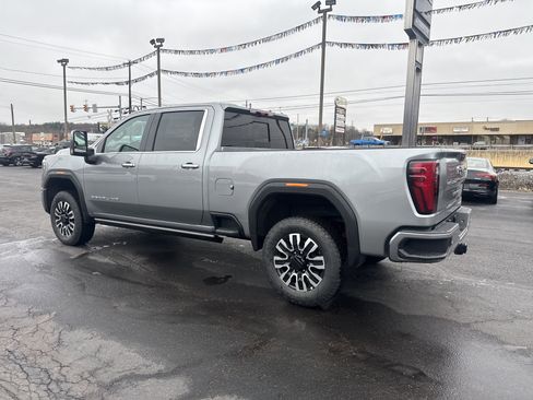 New 2026 GMC Sierra 2500 Denali Ultimate AWD/4WD image 6