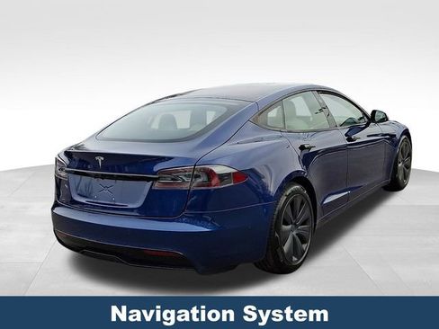 Used 2021 Tesla Model S Plaid image 7