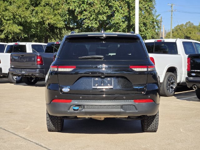 Used 2023 Jeep Grand Cherokee Trailhawk w/ Advanced Protech Group II AWD/4WD image 6