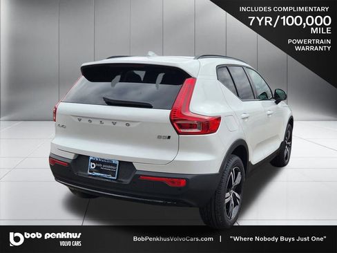 New 2026 Volvo XC40 B5 Core w/ Climate Package image 24