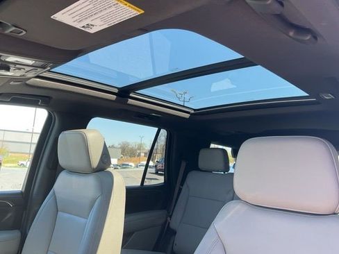 Certified 2022 Chevrolet Tahoe Z71 w/ Z71 Off-Road Package image 17