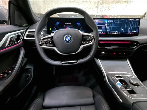 Used 2025 BMW i4 eDrive40 w/ Premium Package RWD image 7