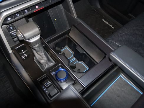 Used 2022 Toyota Tundra Platinum image 44