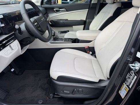 New 2026 Kia Sportage EX w/ EX Panorama Roof Package FWD image 15