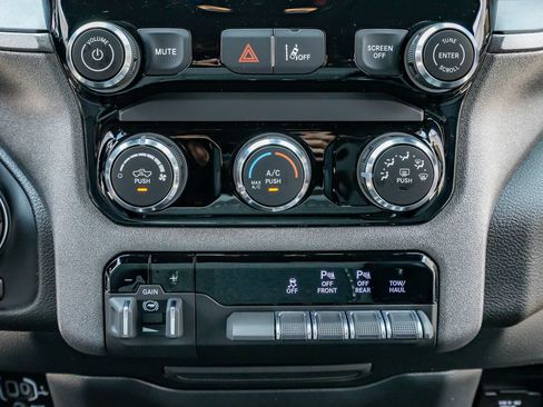 Used 2025 RAM 1500 Classic Warlock AWD/4WD image 28