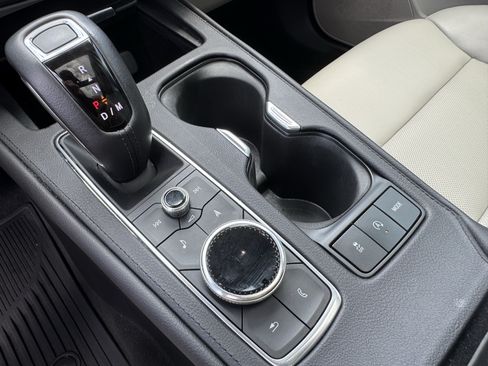 Used 2019 Cadillac XT4 Premium Luxury FWD image 33