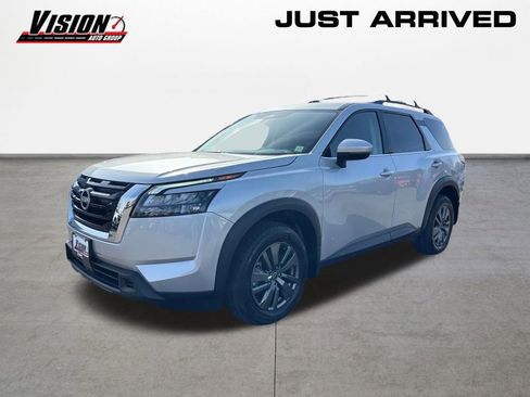 New 2025 Nissan Pathfinder SV w/ SV Premium Package image 1