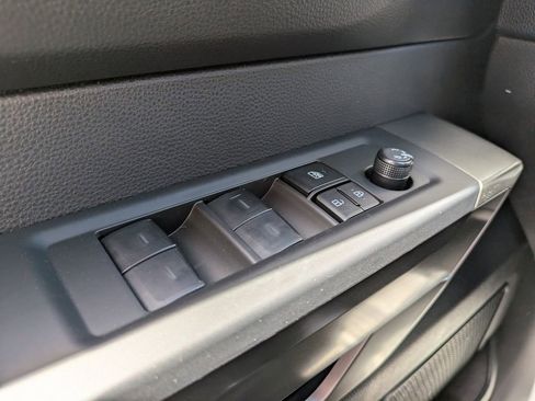 New 2026 Toyota Tundra SR5 w/ SR5 Convenience Package image 21