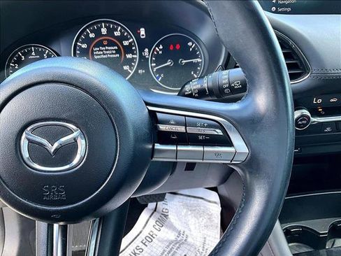 Used 2019 MAZDA MAZDA3 Hatchback image 19