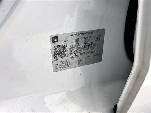 Used 2020 Chevrolet Suburban LT image 44