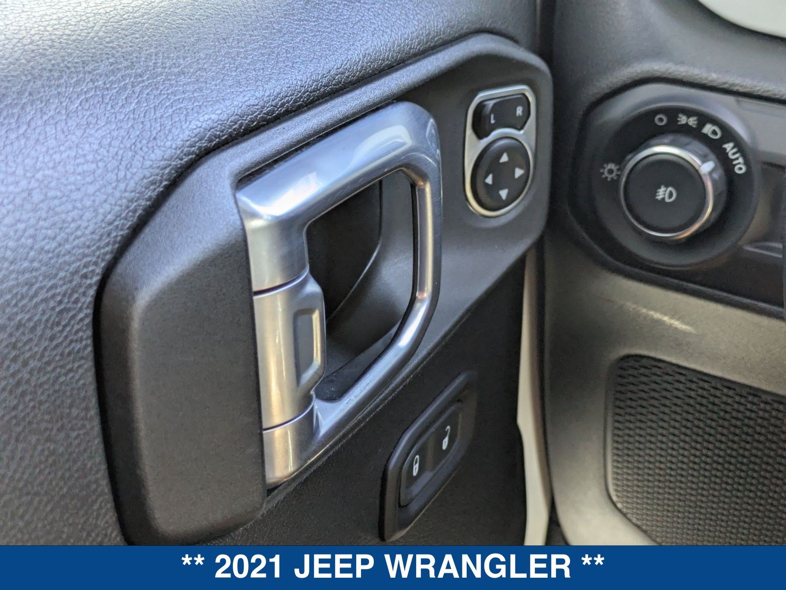 Used 2021 Jeep Wrangler Unlimited Rubicon AWD/4WD image 24