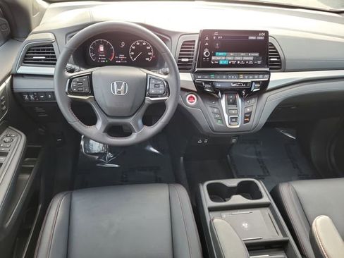 Certified 2025 Honda Odyssey Sport-L image 15