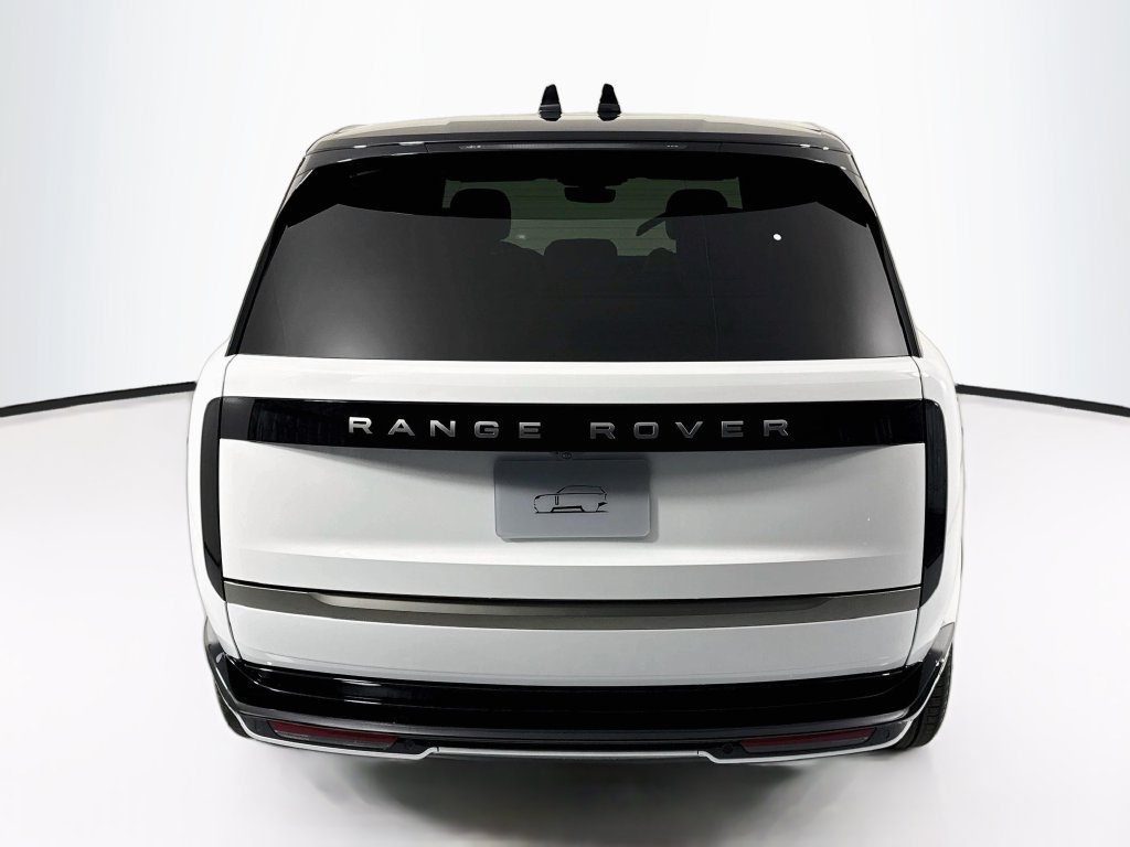 New 2027 Land Rover Range Rover Long Wheelbase SE AWD/4WD image 6