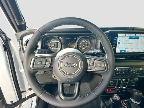 New 2026 Jeep Gladiator Willys AWD/4WD image 12