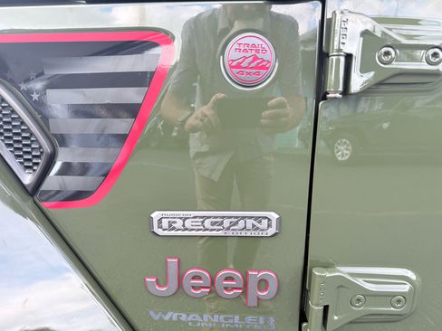 Used 2020 Jeep Wrangler Unlimited Rubicon w/ Quick Order Package 28Y Recon image 3