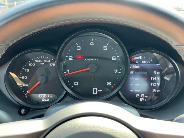 Used 2023 Porsche 718 Cayman w/ 718 T Interior Package RWD image 32