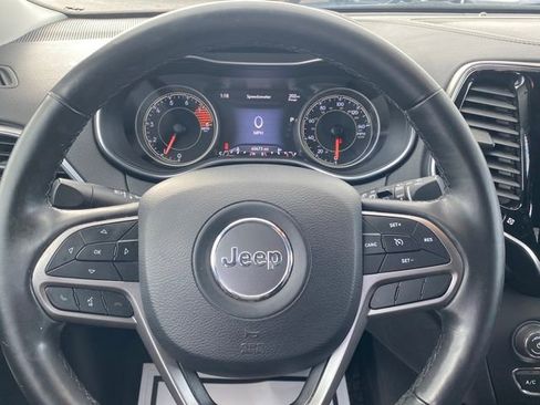 Used 2019 Jeep Cherokee Limited image 8