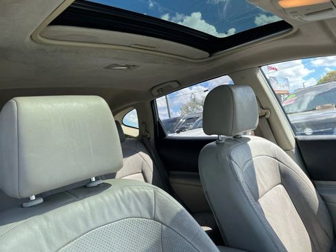 Used 2012 Nissan Rogue SL image 18