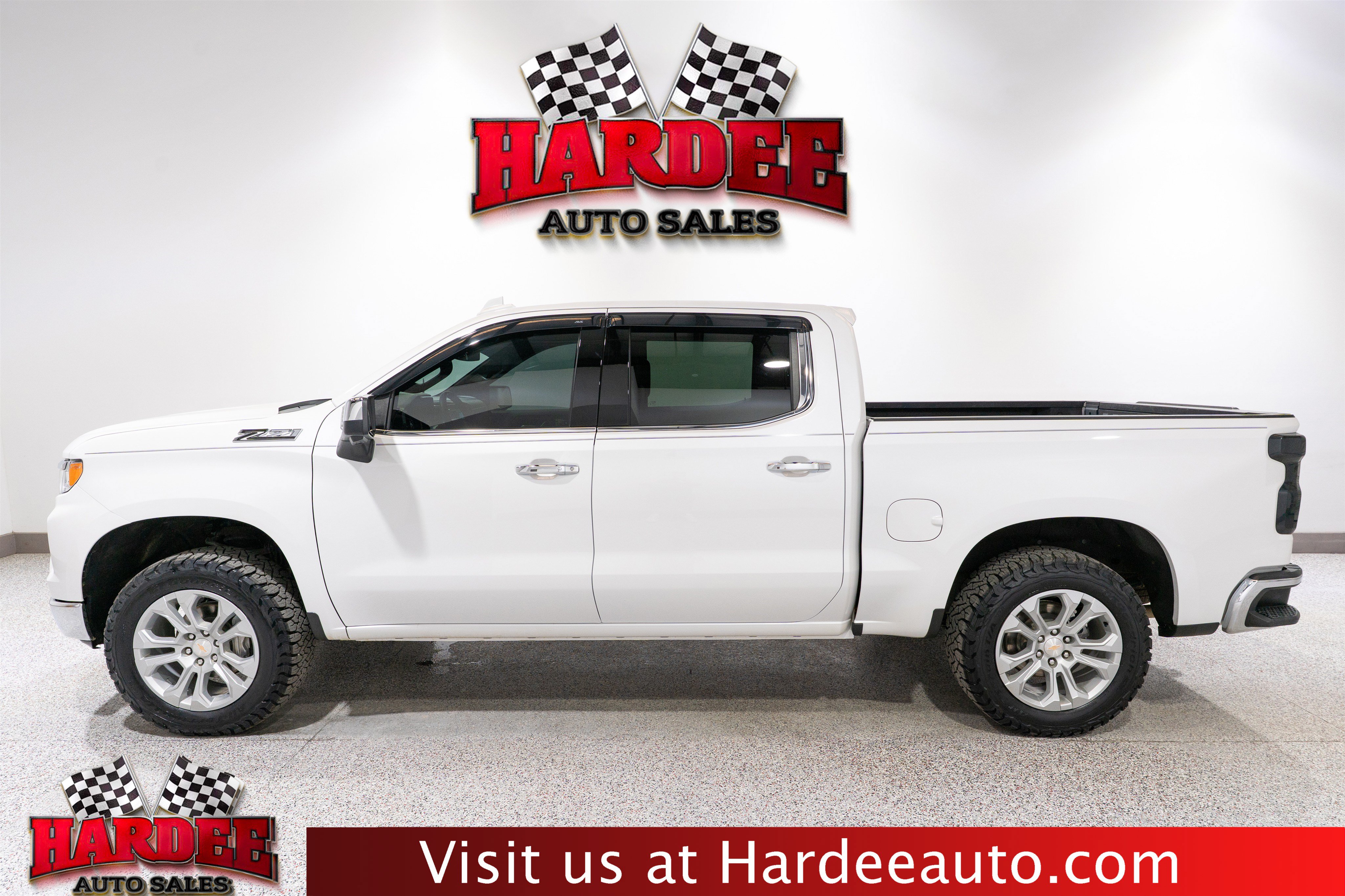 Used 2025 Chevrolet Silverado 1500 LTZ AWD/4WD 360° Tour