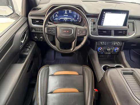 Used 2023 GMC Yukon AT4 w/ Technology Package AWD/4WD image 4