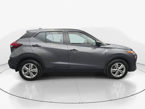 Used 2023 Nissan Kicks S w/ Interior Electronics Package FWD image 11