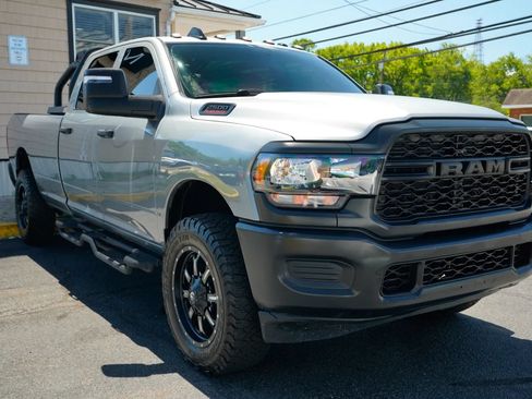 Used 2024 RAM 2500 Tradesman w/ Snow Chief Group AWD/4WD image 3