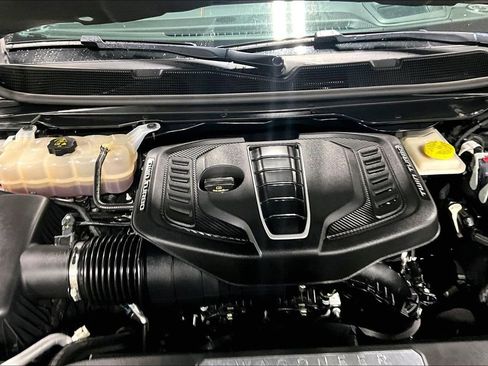 Used 2024 Jeep Grand Wagoneer L Series III w/ Quick Order Packagew 28T AWD/4WD image 42