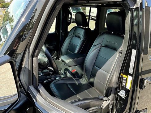 Used 2021 Jeep Wrangler Unlimited Sahara w/ Cold Weather Group image 23