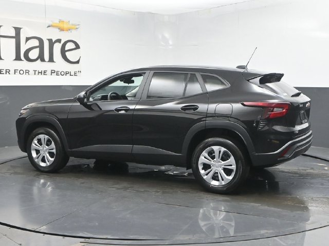 New 2026 Chevrolet Trax LS FWD image 30