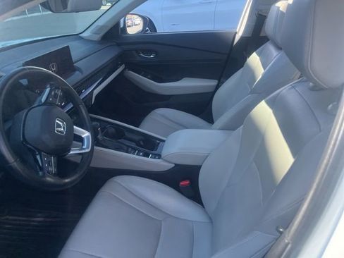 Used 2023 Honda Accord Touring image 6