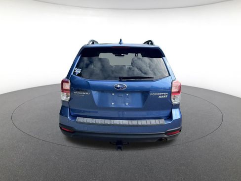 Used 2017 Subaru Forester 2.5i Premium AWD/4WD image 4