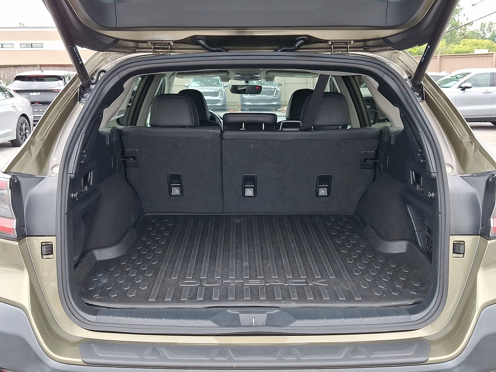 Used 2021 Subaru Outback Limited AWD/4WD image 27