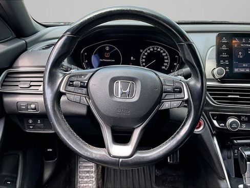 Used 2018 Honda Accord Sport image 8