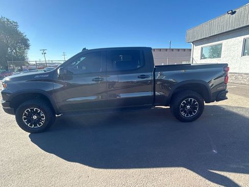 Used 2023 Chevrolet Silverado 1500 ZR2 image 4