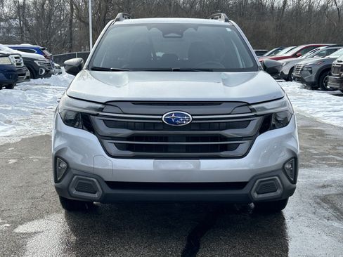 Certified 2025 Subaru Forester Limited image 2