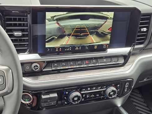New 2026 Chevrolet Silverado 1500 LTZ w/ LTZ Convenience Package II AWD/4WD image 21