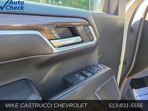 Used 2023 Chevrolet Silverado 1500 LT w/ Leather Package AWD/4WD image 18