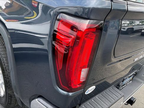 Used 2020 GMC Sierra 1500 SLT w/ SLT Premium Plus Package AWD/4WD image 28