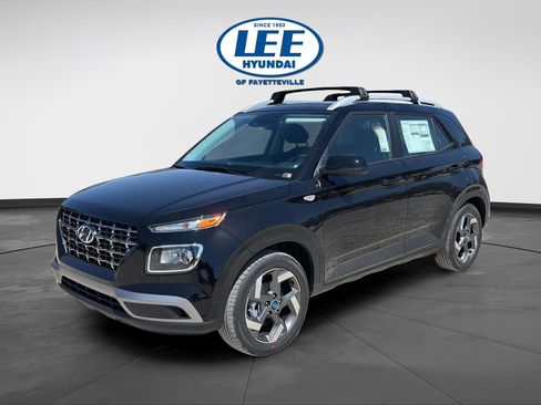 New 2026 Hyundai Venue SEL FWD image 8