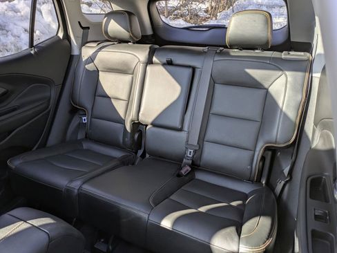 Certified 2023 GMC Terrain AT4 AWD/4WD image 28