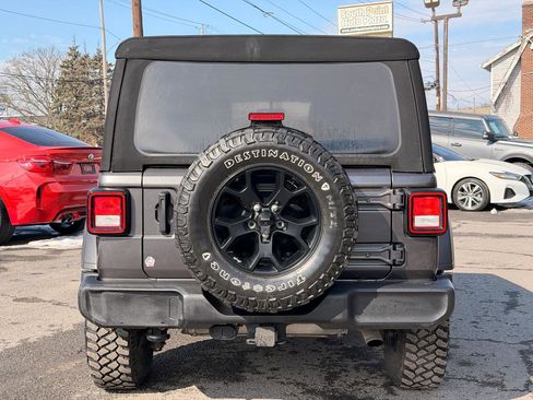 Used 2021 Jeep Wrangler Unlimited Sport image 6